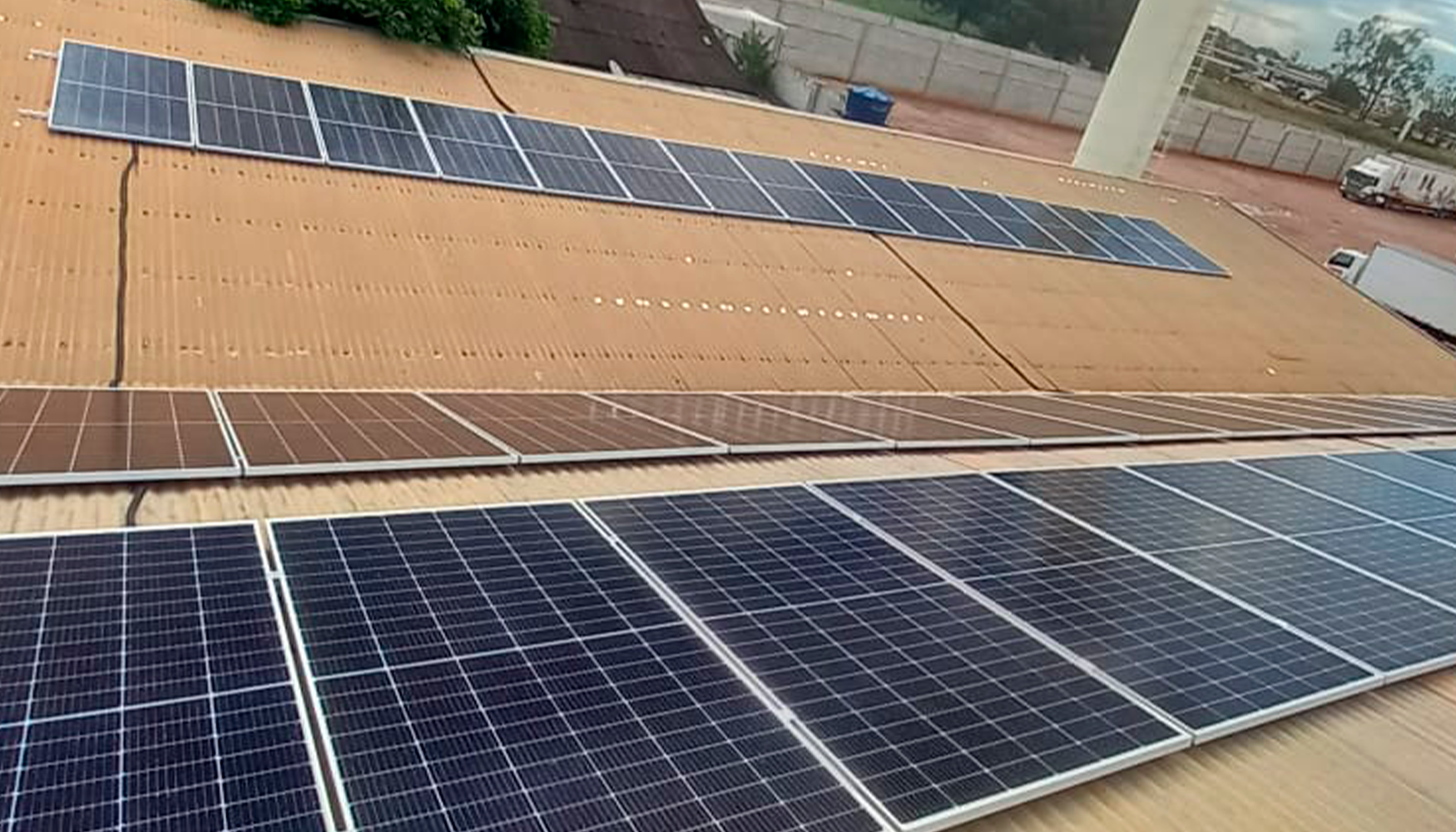 Você está visualizando atualmente Energia Solar Industrial. Sistema de 26,4 kWp, com 48 módulos instalados em Sinop/MT