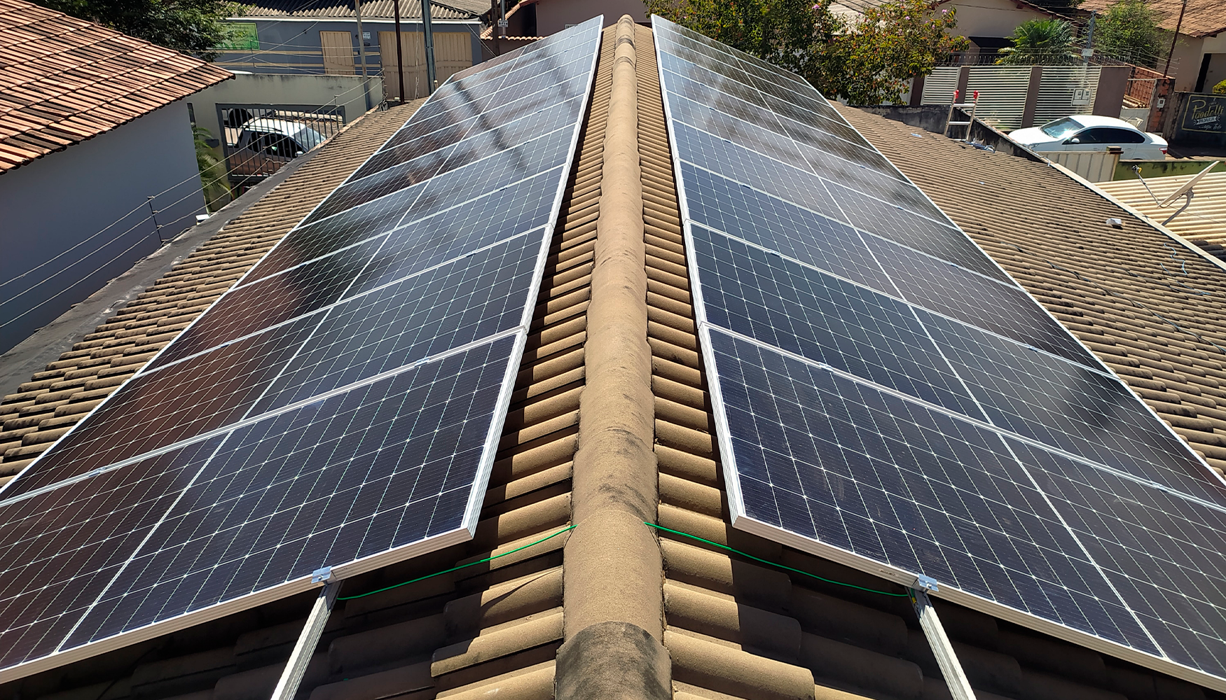 Energia Solar Residencial. Sistema de 4,36 kWp, com 8 módulos
