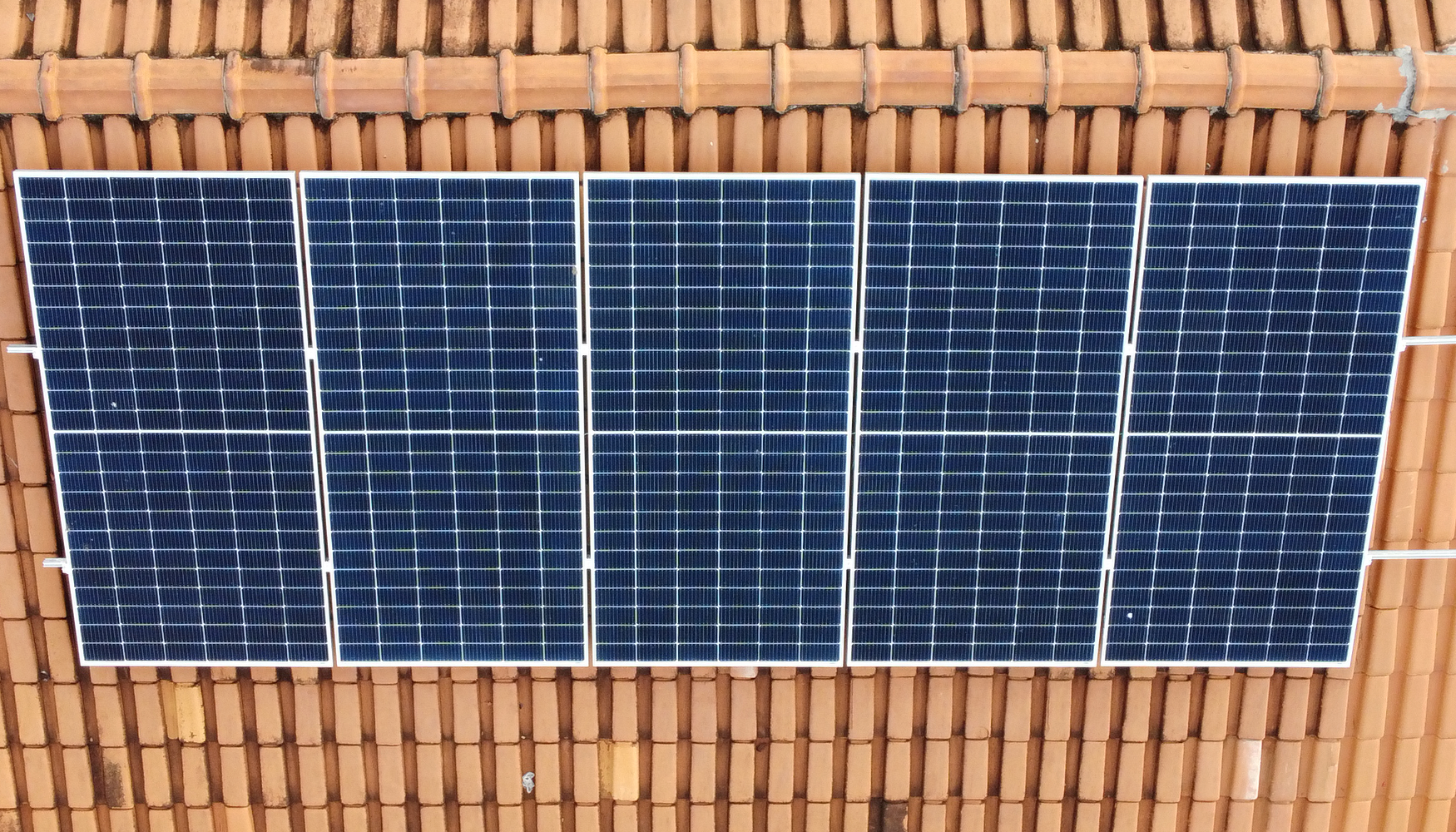 Você está visualizando atualmente Energia Solar Residencial. Sistema de 2,75 kWp, com 5 módulos instalados em Matão/SP